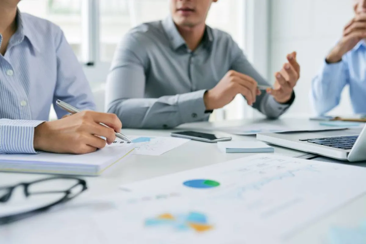 الموظّفون النشيطون يتمتعون بالدبلوماسيّة