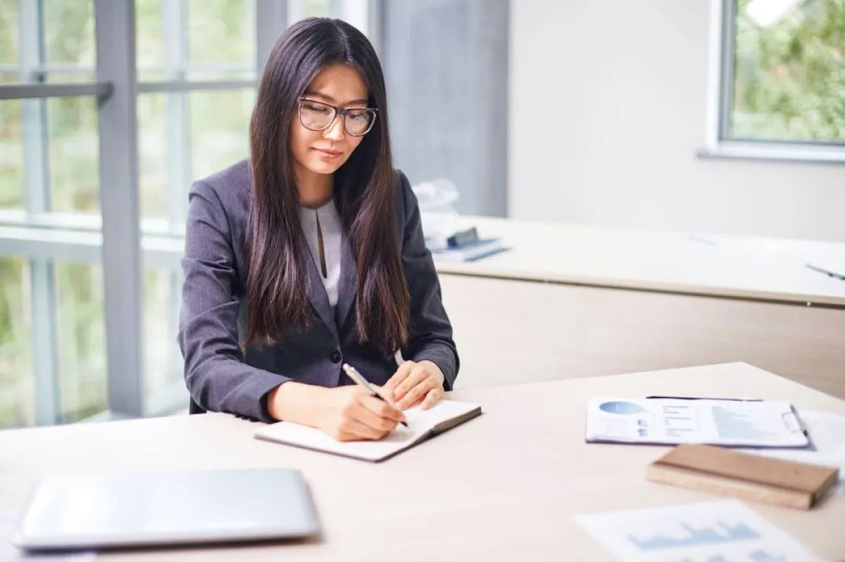  الترقّي في السلّم المهني يقضي بمراجعة الذات بانتظام 