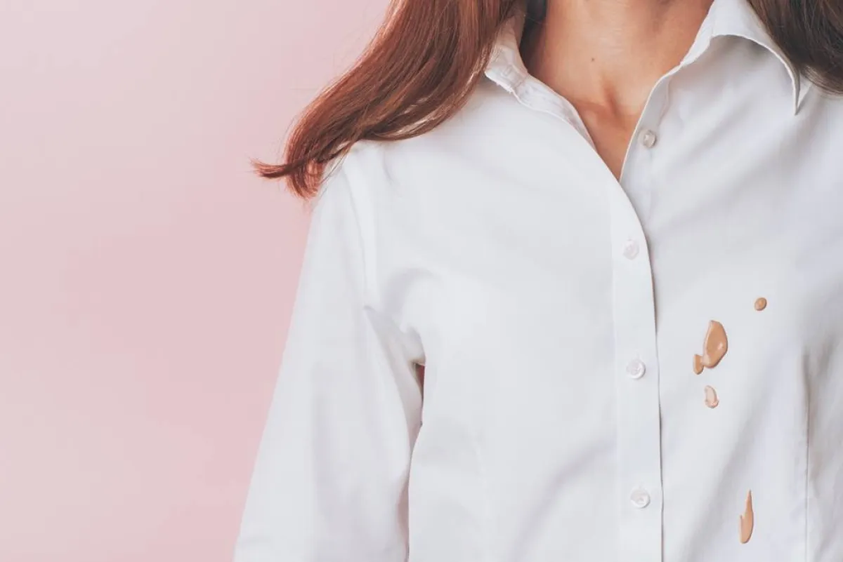  تلطّخ الملابس، وتشوّه مظهرها