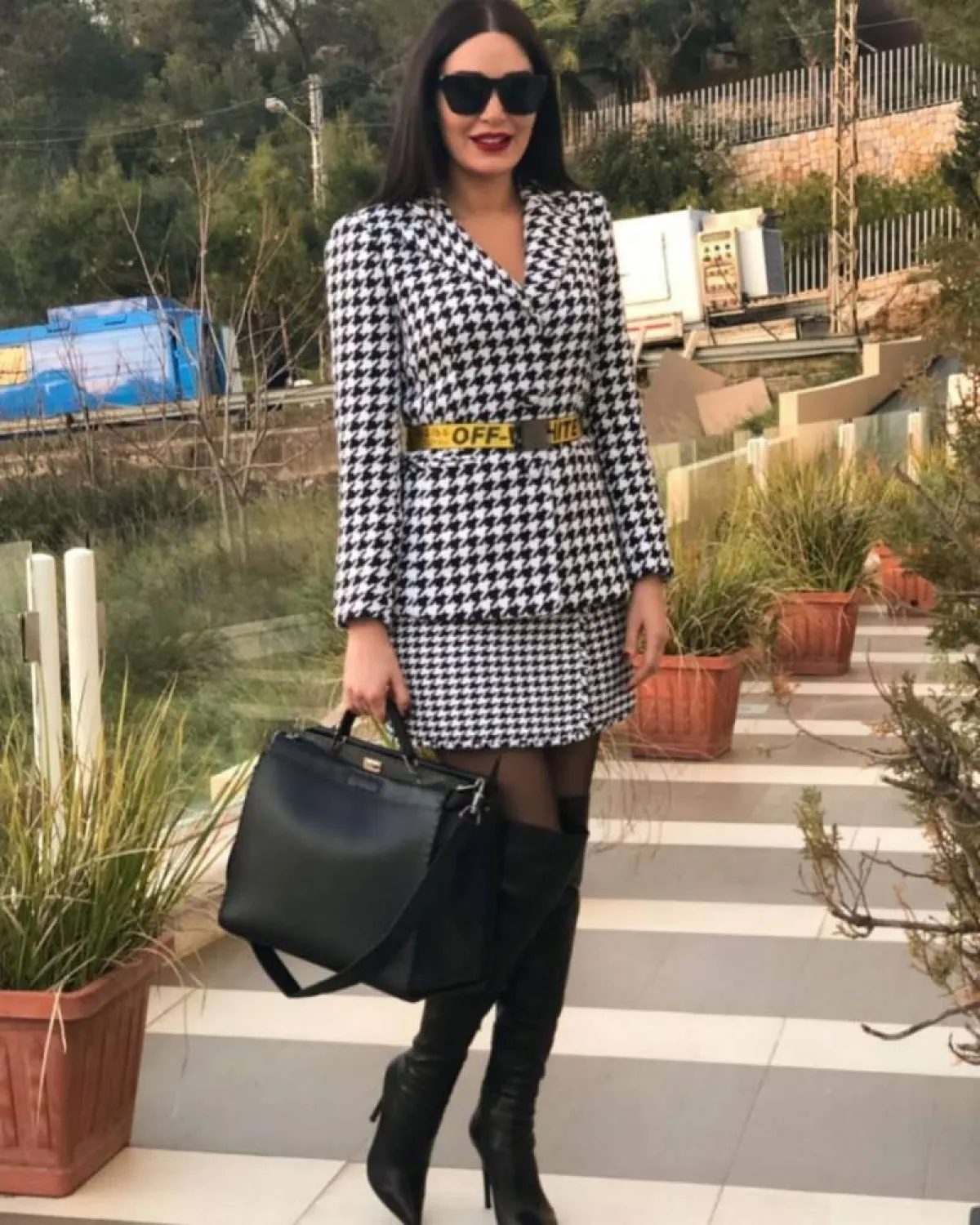 سيرين عبدالنور بتنورة كاروهات 