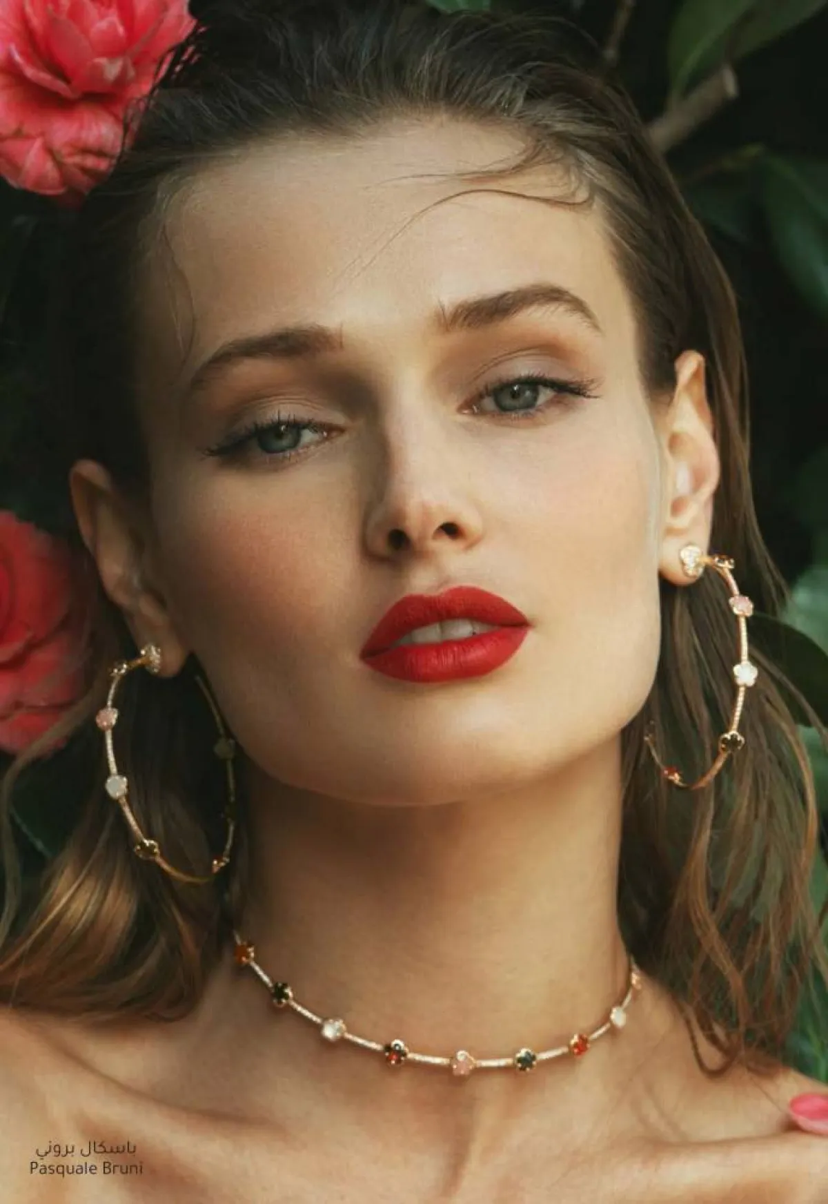 مجوهرات بلون قوس القزح