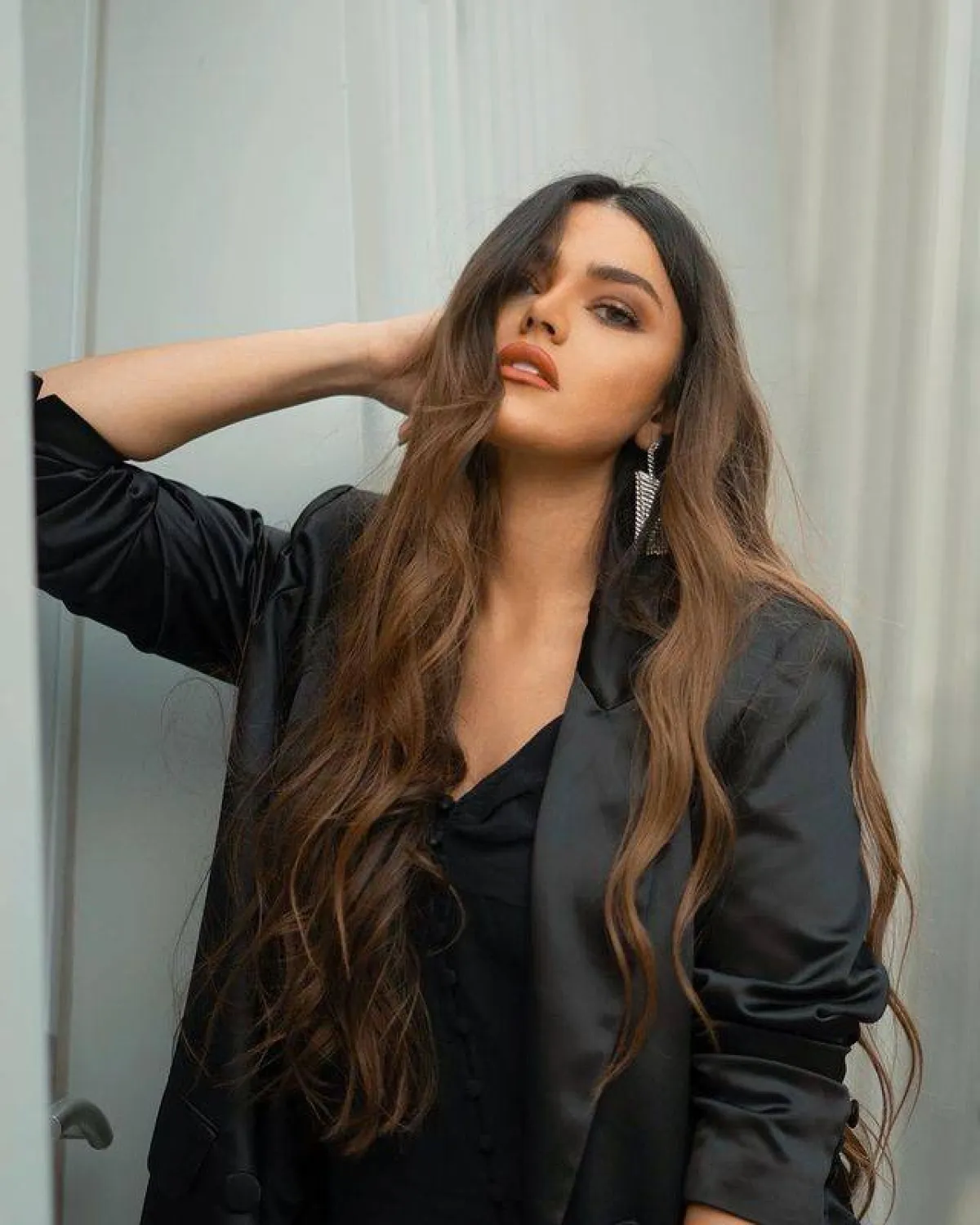 أقراط لين أبوشعر-الصورة من حسابها على انستغرام