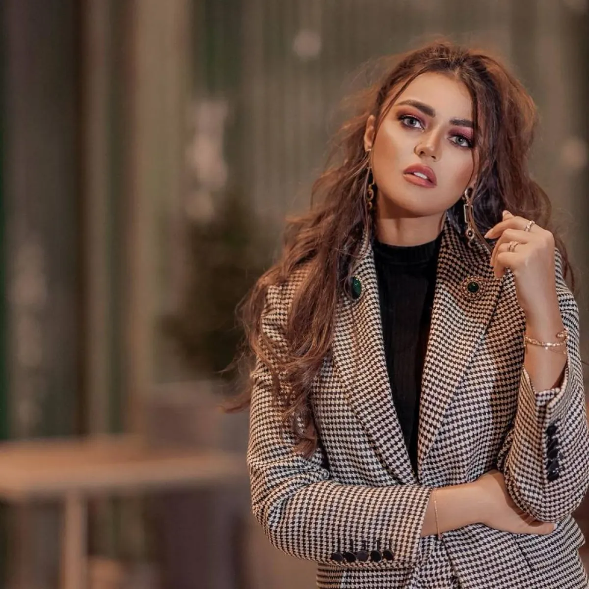 أقراط لين أبوشعر-الصورة من حسابها على انستغرام