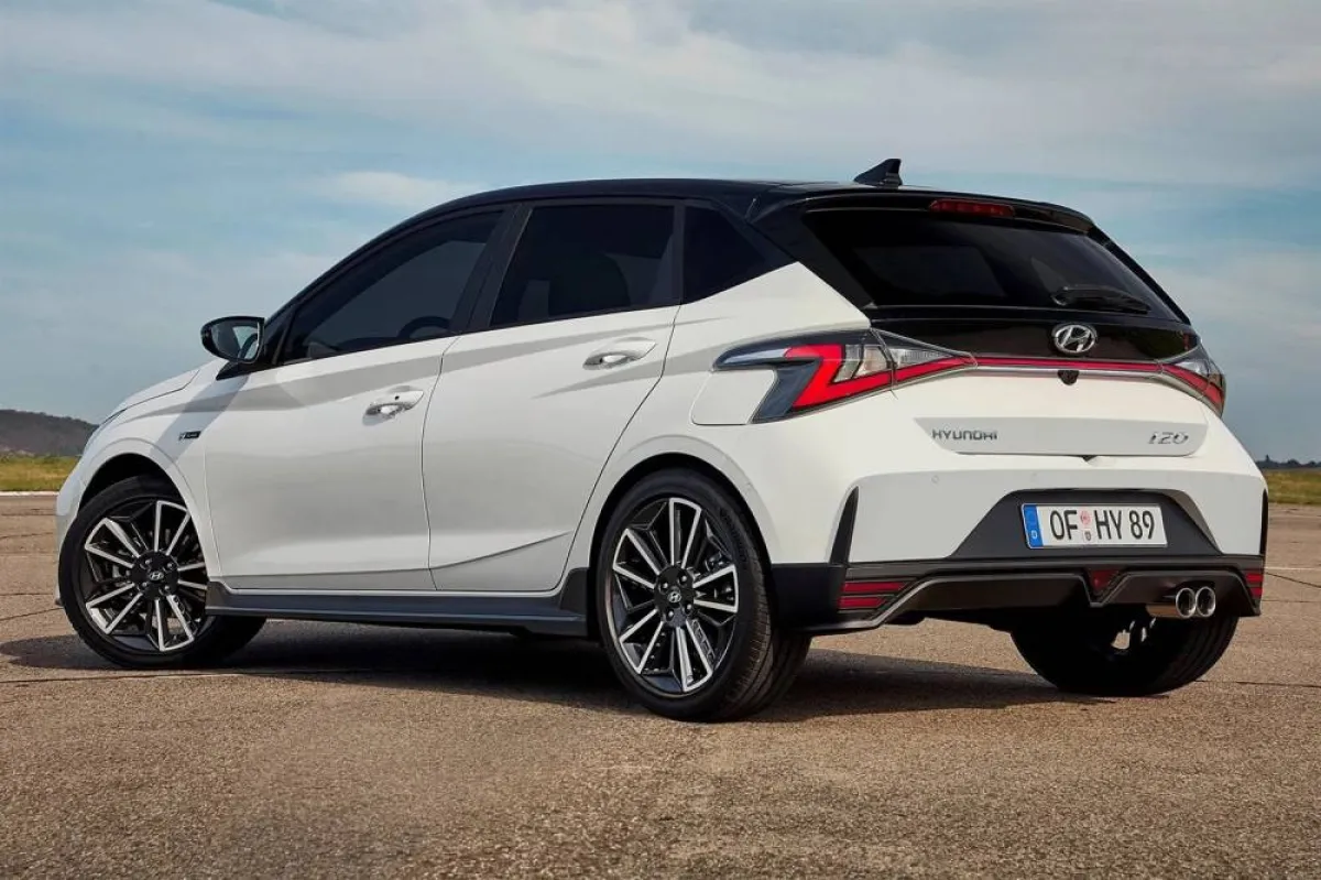 مواصفات سيارة هيونداي i20 2022