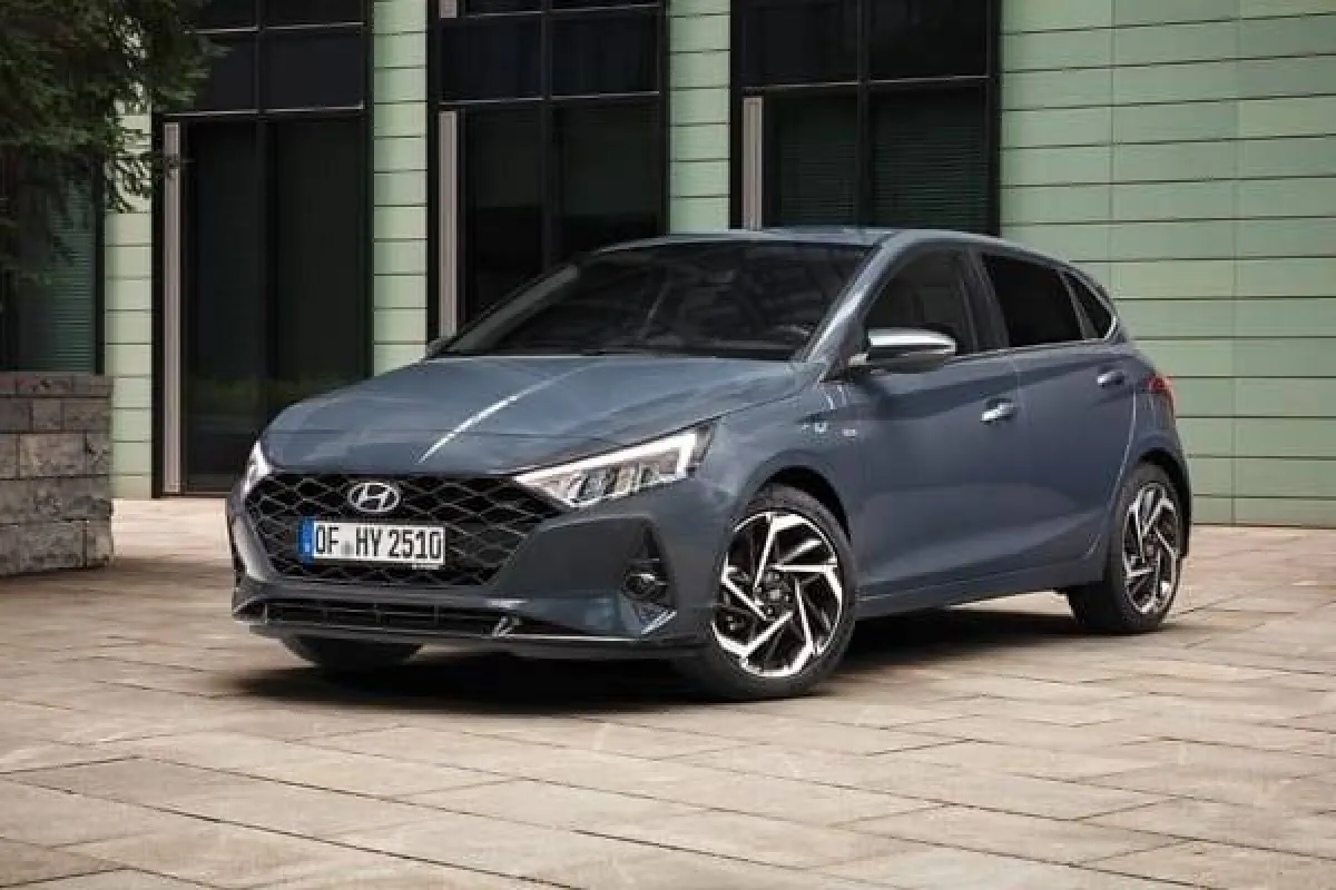 مواصفات سيارة هيونداي i20 2022