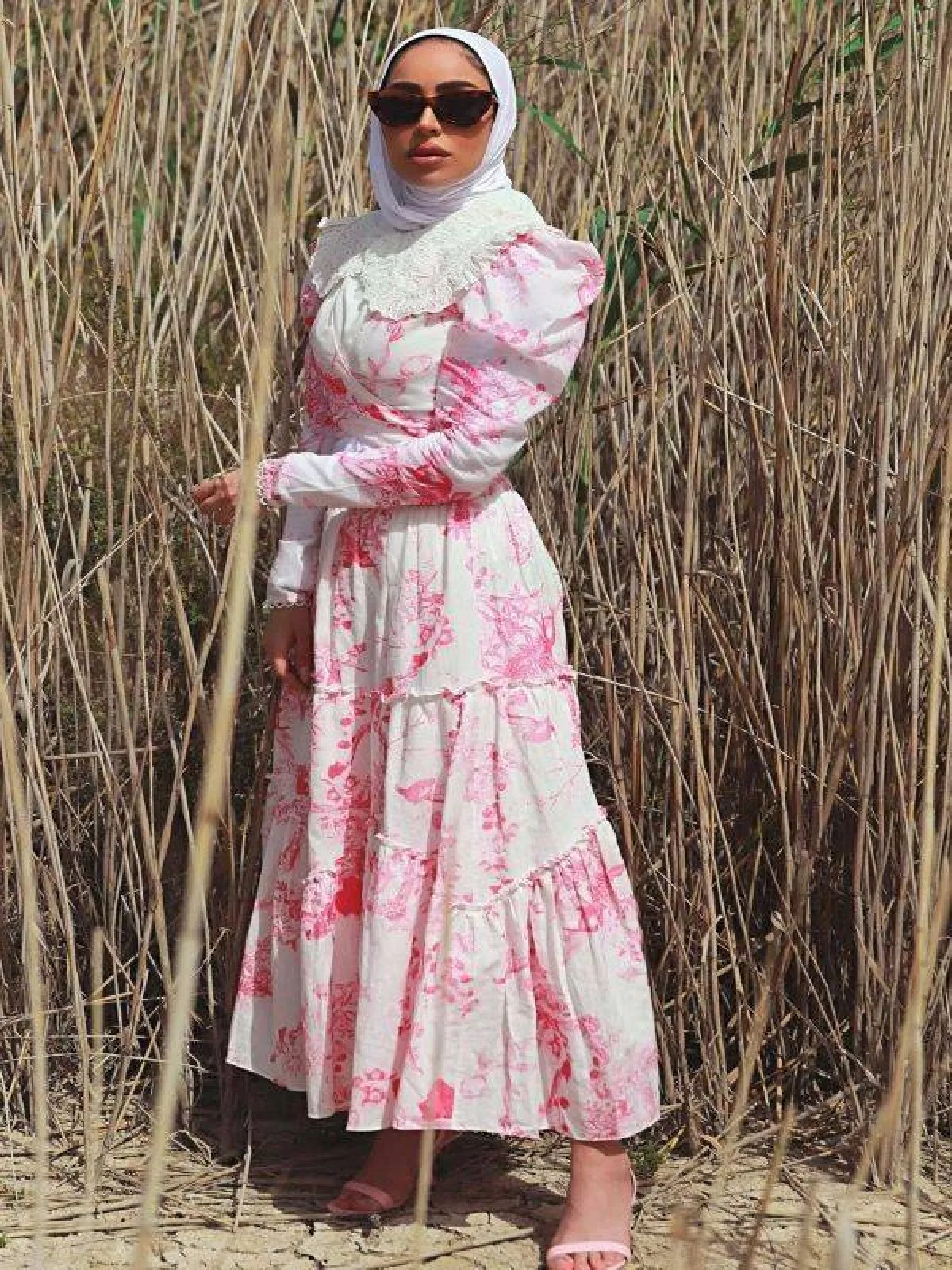 فاطمة بفستان مطبع