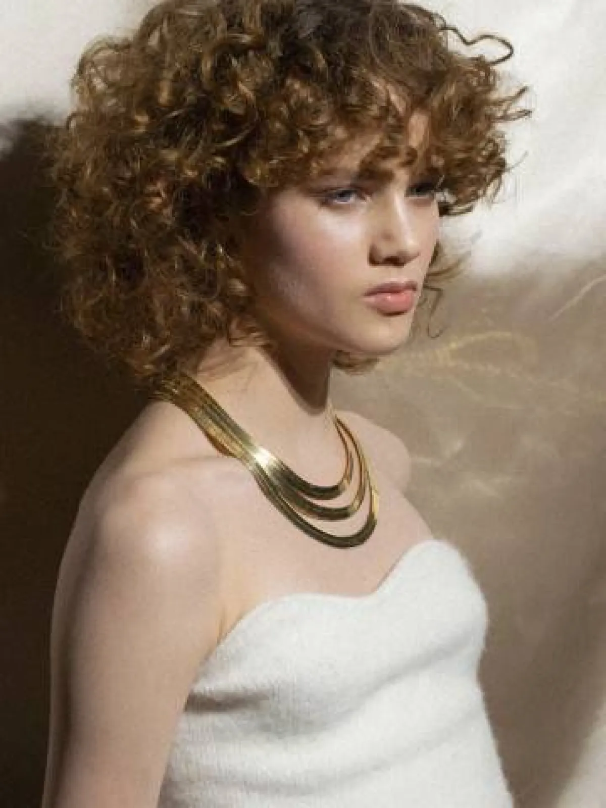 العقود الدائرية من أوغو  Ugot