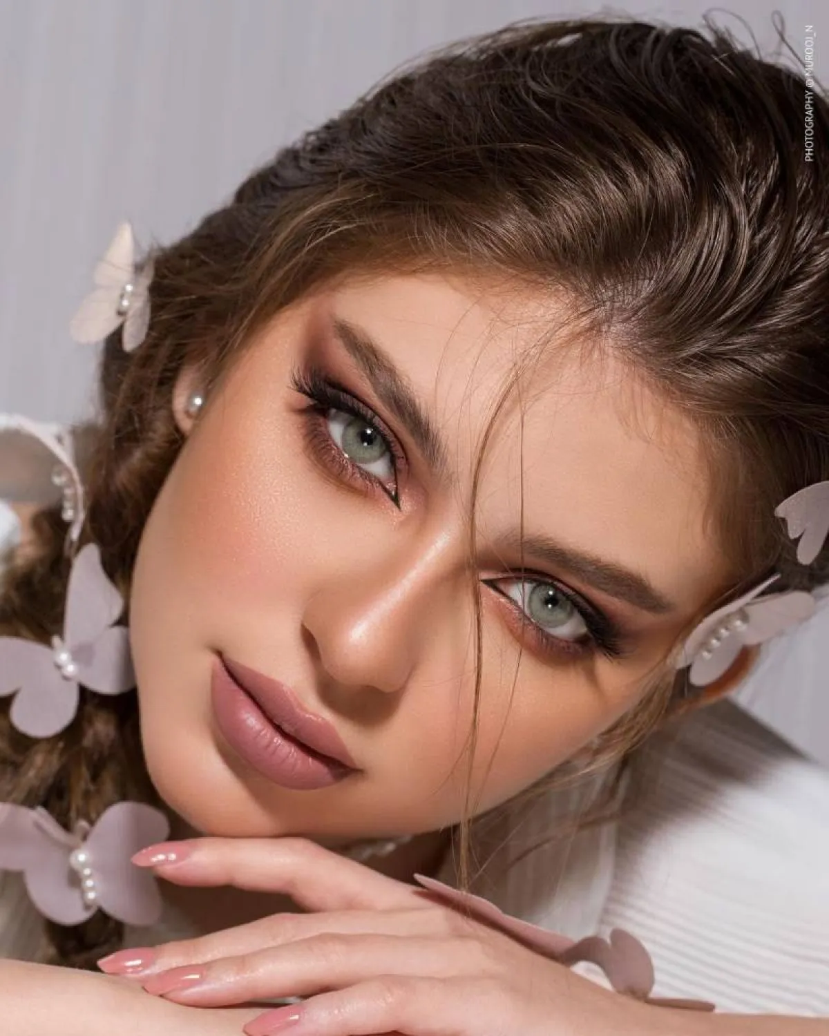 مكياج عيون سموكي وردي فخم للعروس