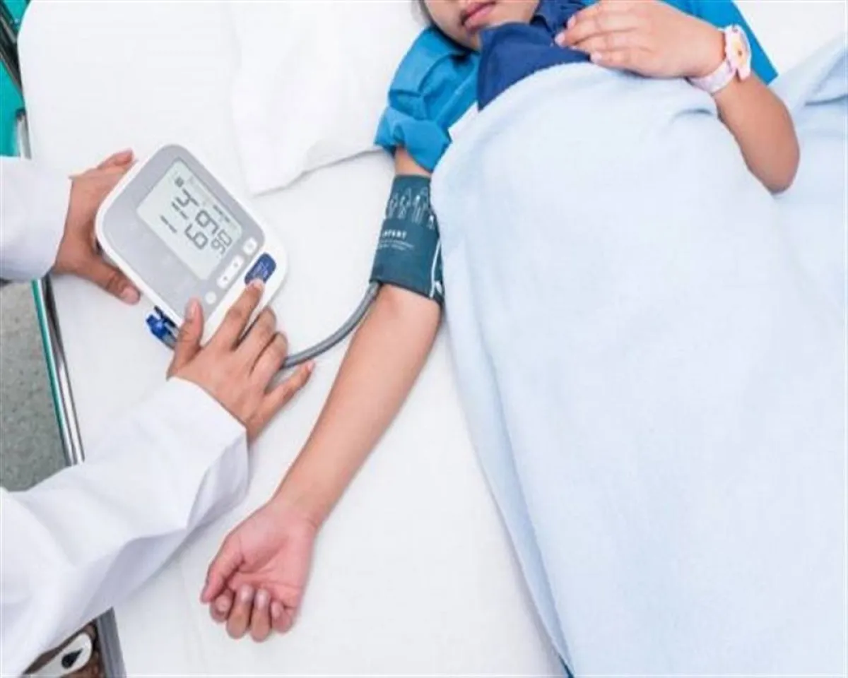 صورة لطفل يعاني من ارتفاع ضغط الدم 