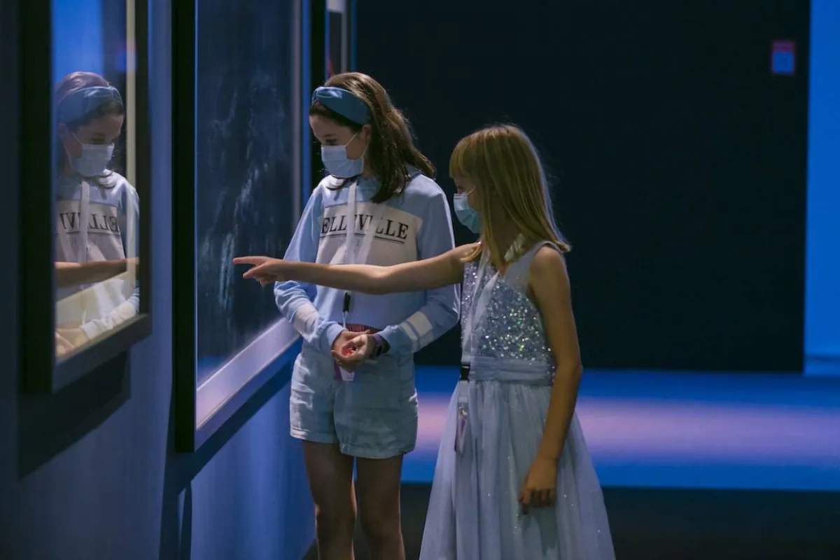 إكسبوجر 2022 معارض فنية ملهمة تحتفي بالثقافة والمغامرات والجمال. الصورة من "وام"