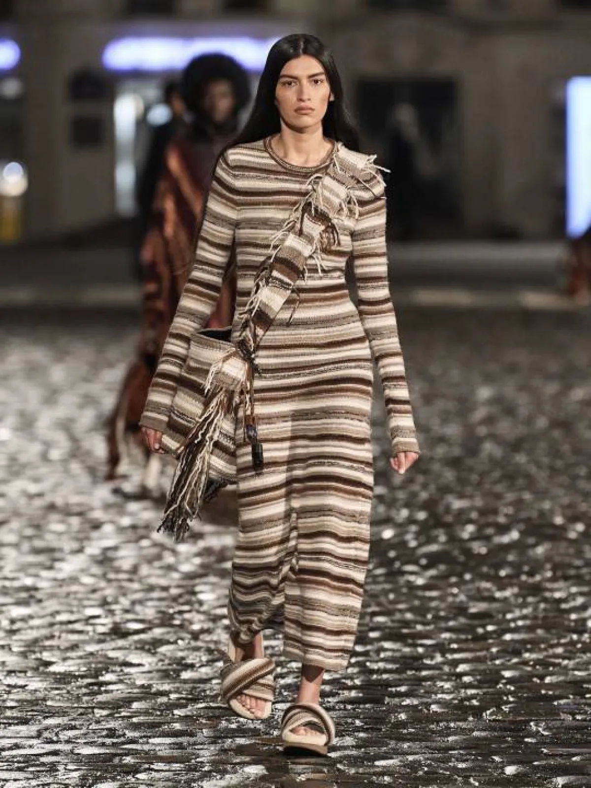 موديلات فساتين صوفية