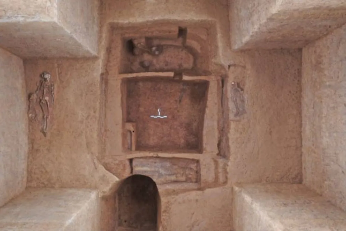 مقبرة مكتشفة