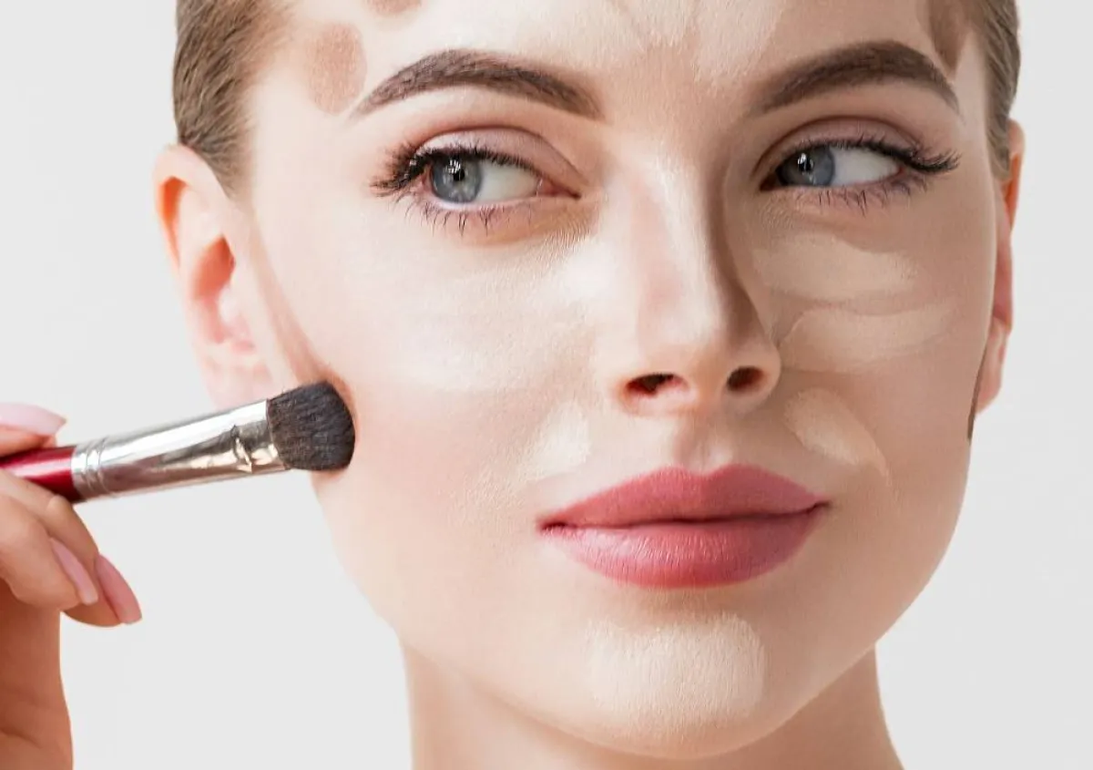 كونتور البشرة بحسب شكل الوجه