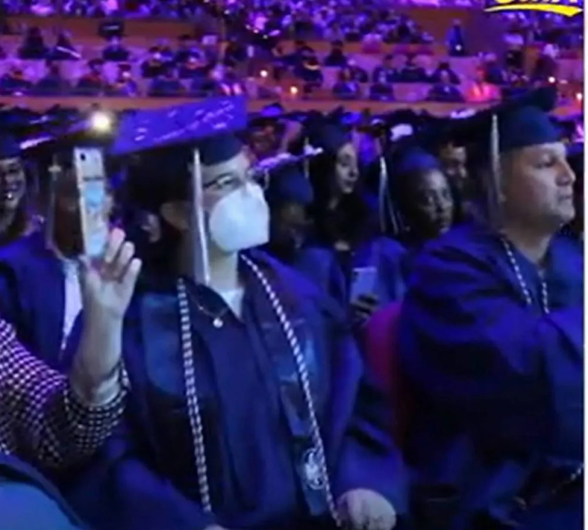 طفلة مصرية عمرها 12 عاماً تحصل على الشهادة الجامعية في أمريكا