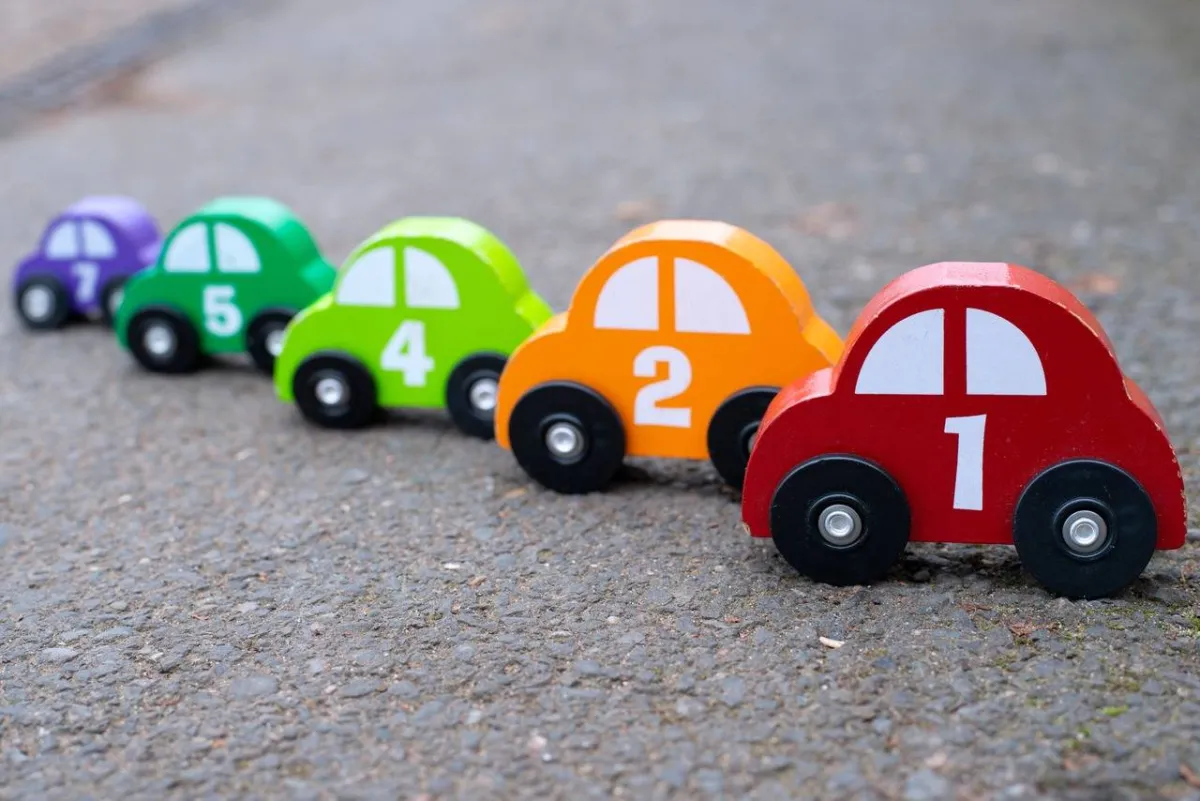 صورة للسيارات المرقّمة