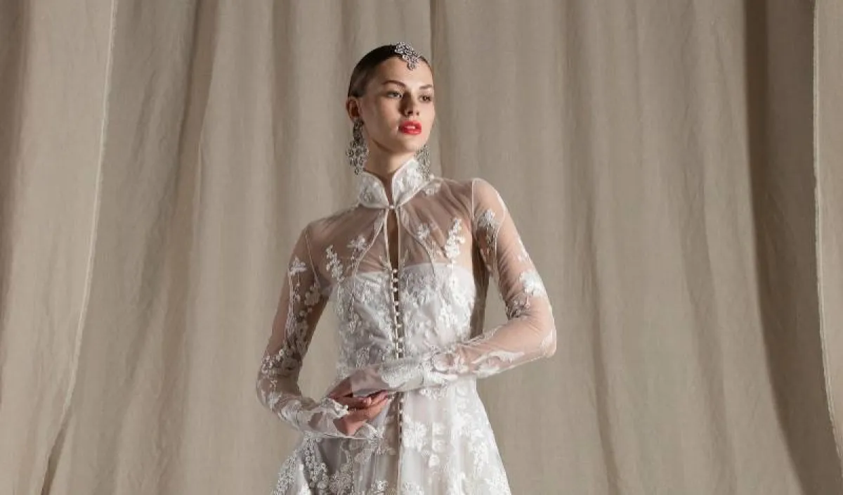 أحمر شفاه لعروس 2022 من وحي عروض الأزياء