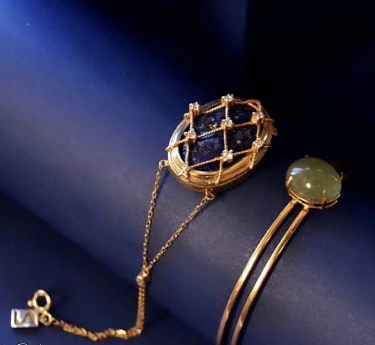 اساور من تصميم سارة الحميد