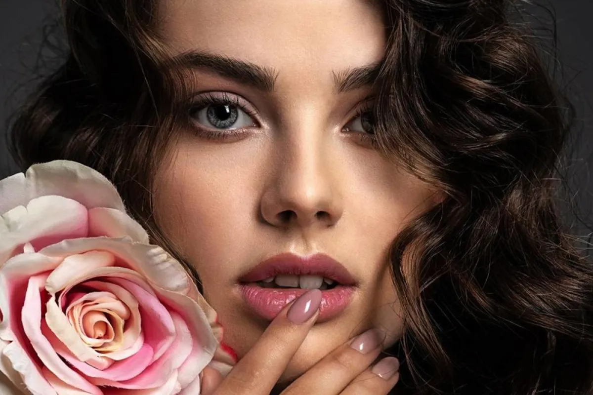 مكياج العدسات