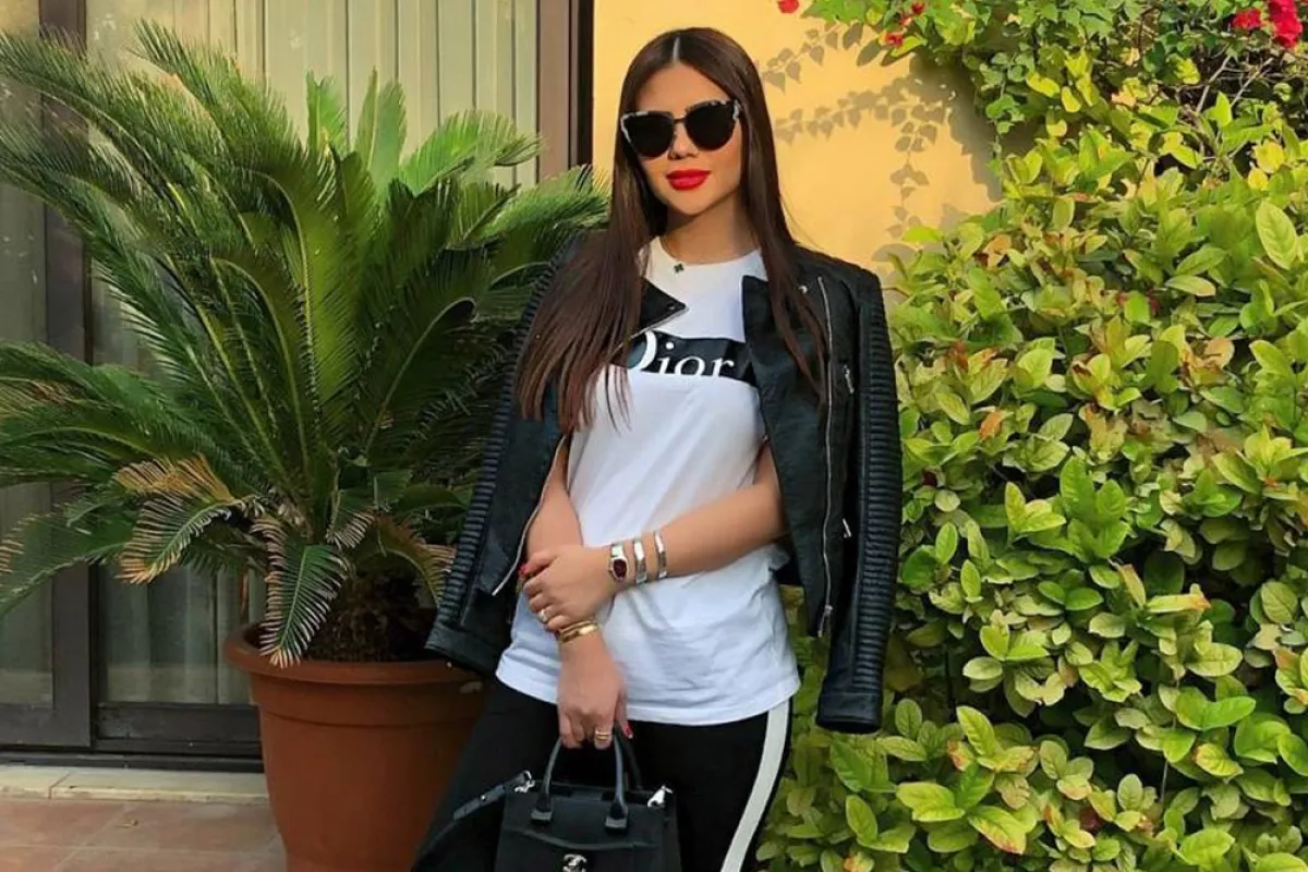 ديما الأسدي بإطلالة رياضية أنيقة 