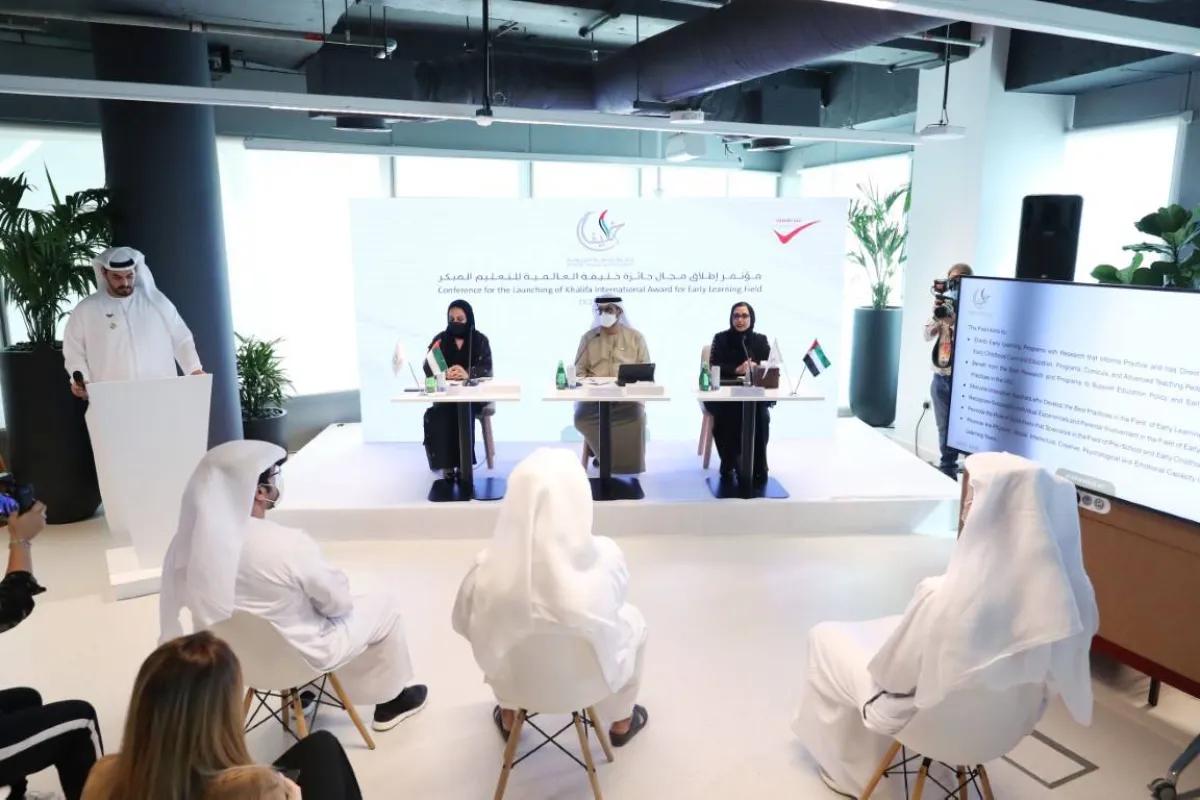 تدشين مجال جائزة خليفة العالمية للتعليم المبكر. الصورة من "وام"