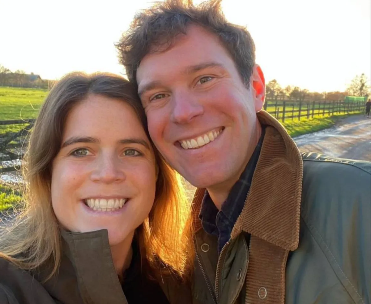 الأميرة يوجيني مع زوجها - الصورة من حسابها على انستغرام