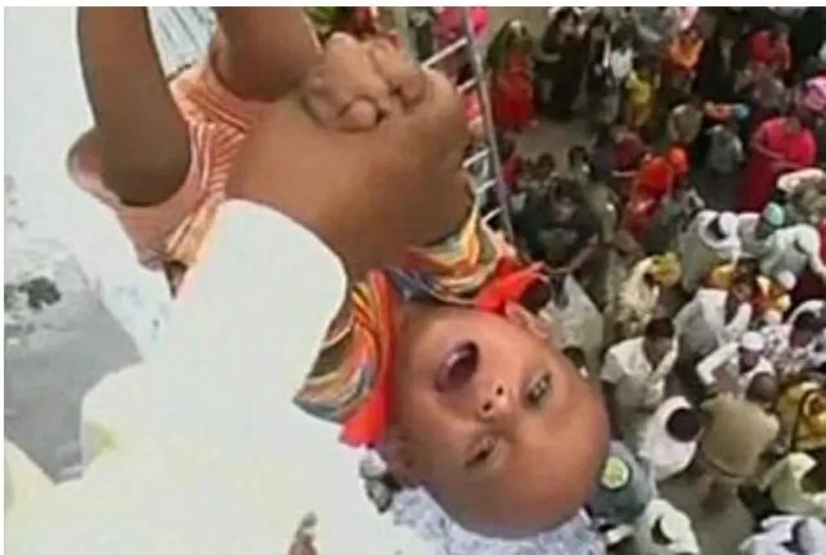 ثقافات غريبة حول العالم