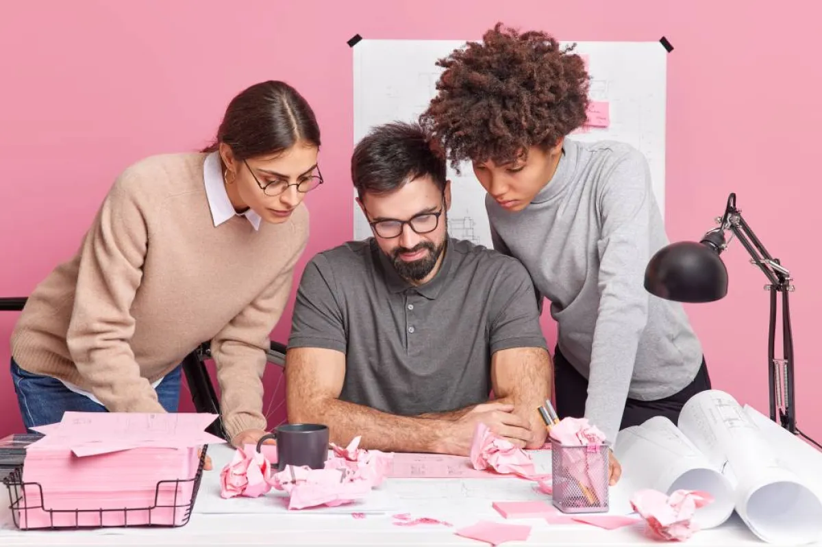 على كلّ موظّف جديد أن ينفّذ المطلوب بخطى سريعة 