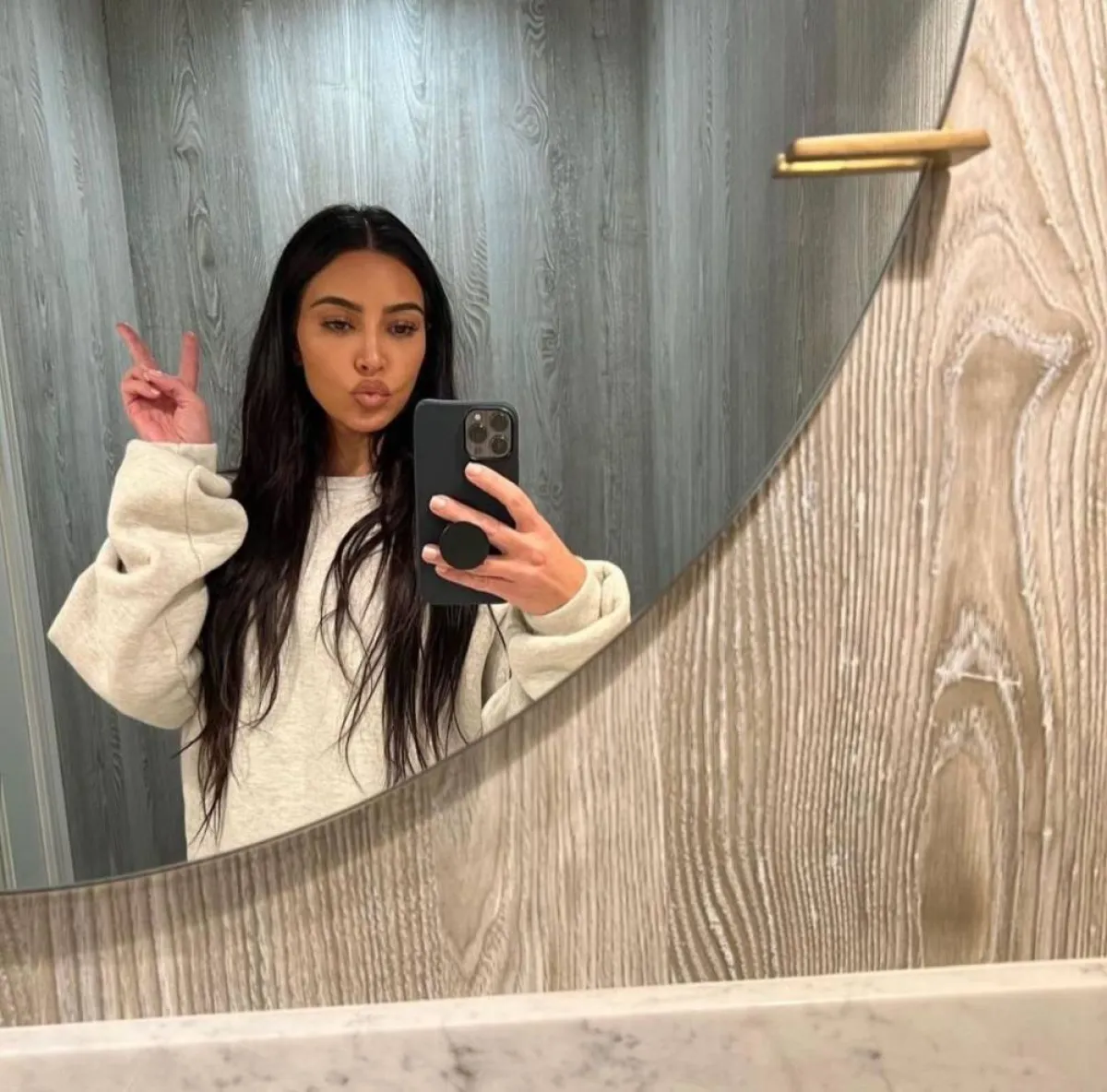 كيم كرداشيان - الصورة من حسابها على إنستغرام