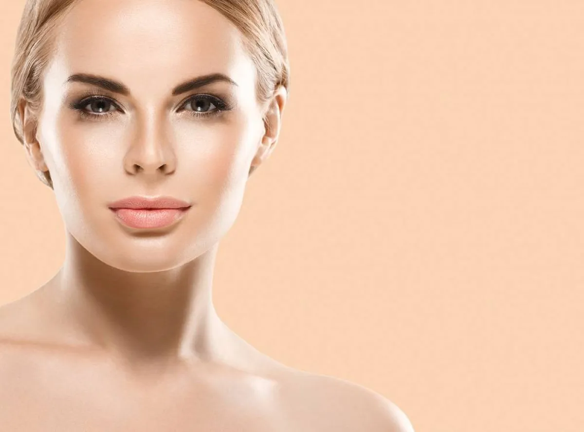 تنظيف البشرة بالعسل