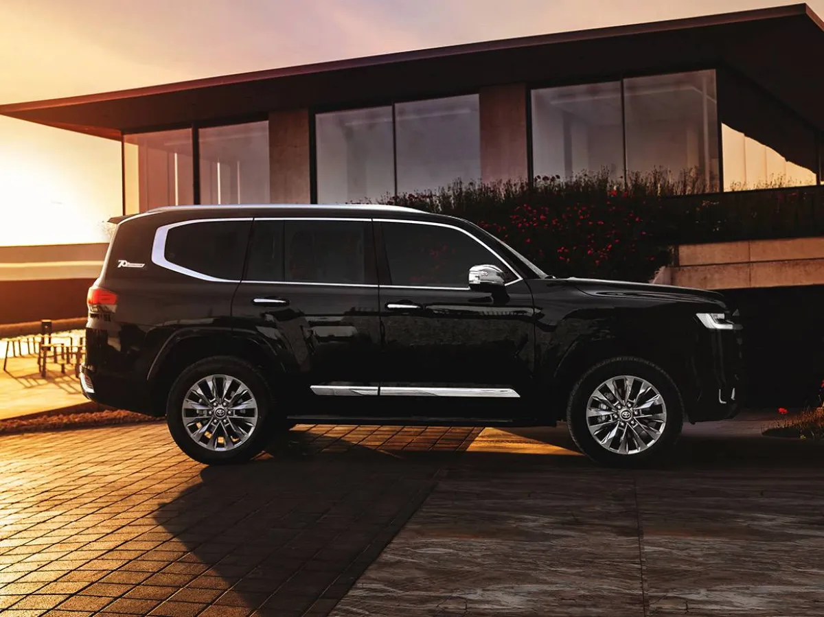  لاند كروزر الجديدة من (السلسلة 300) Land Cruiser 300