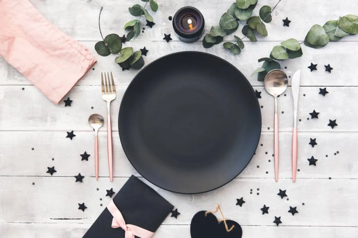 ترتيب أدوات المائدة 