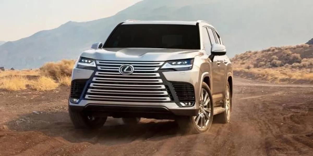 لكزس LX 600 بتعديل جديد للطرق الوعرة