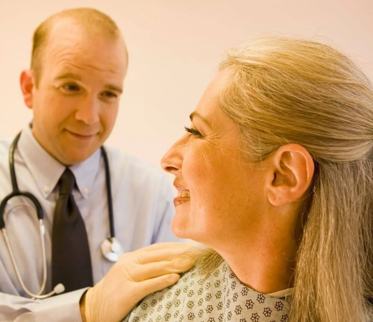 صورة لمريضة بعد الإجراء 