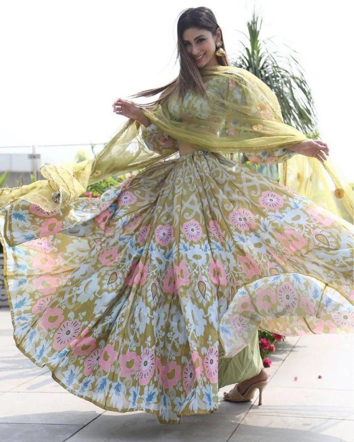 موني روي- الصورة من حسابها على إنستغرام