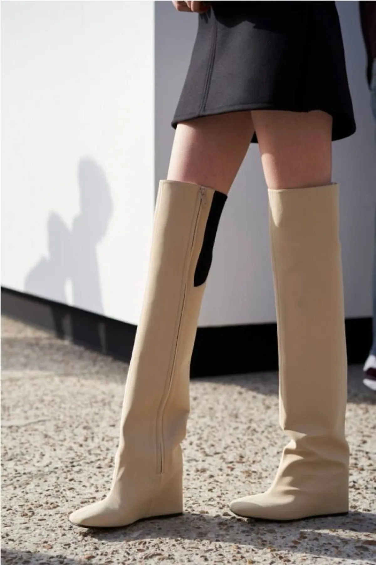 كيف تنّقسين الجزمة الطويلة من كورريج  Courreges