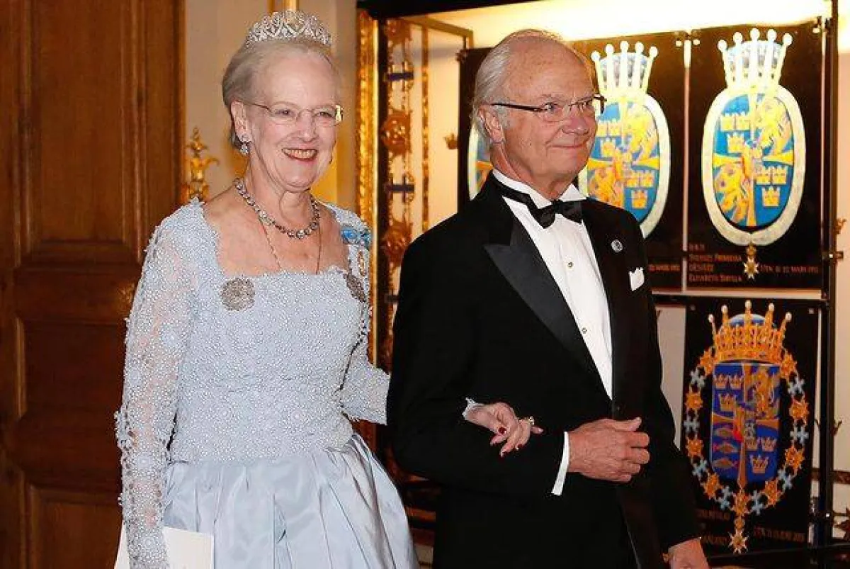 ملك السويد يهنىء الملكة مارغريت بيوبيلها الذهبي- الصورة من حساب البيت الملكي السويدي على إنستغرام