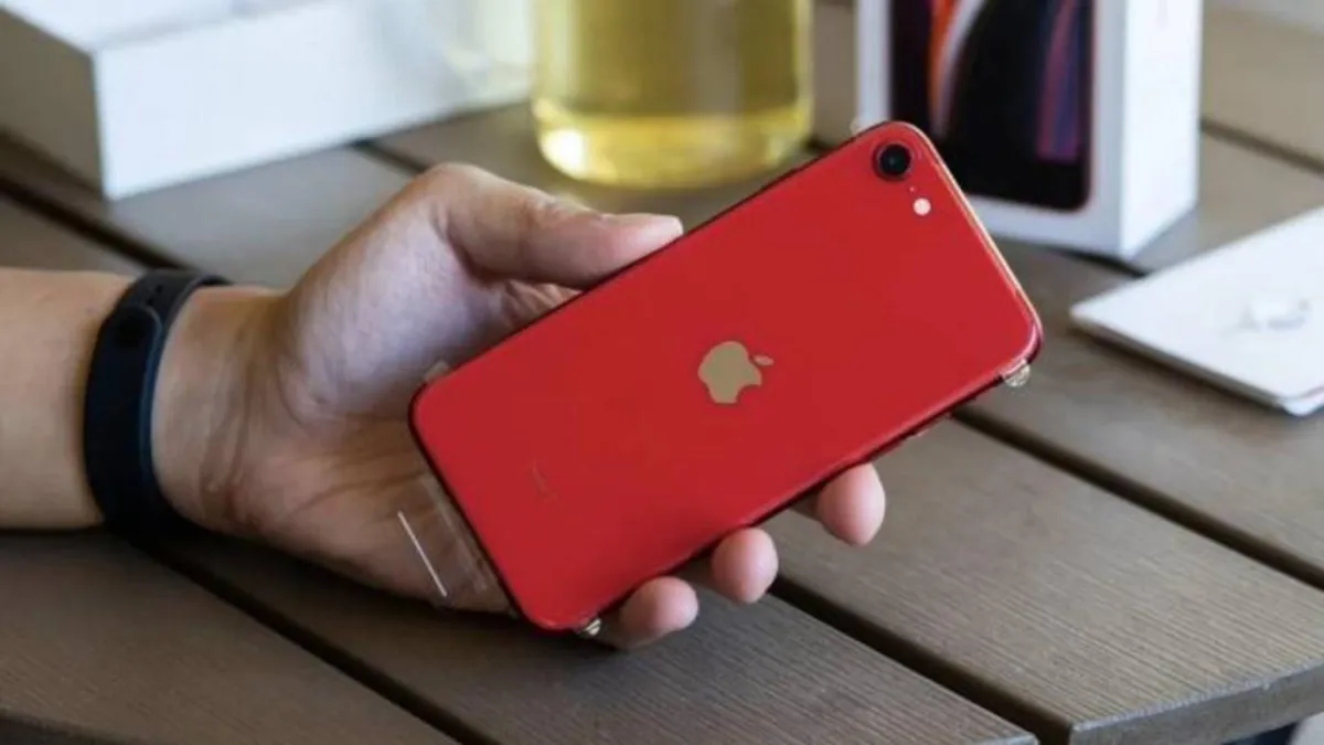  هاتف iphone SE 3 المنتظر يحصل على واجهة ثورية جديدة