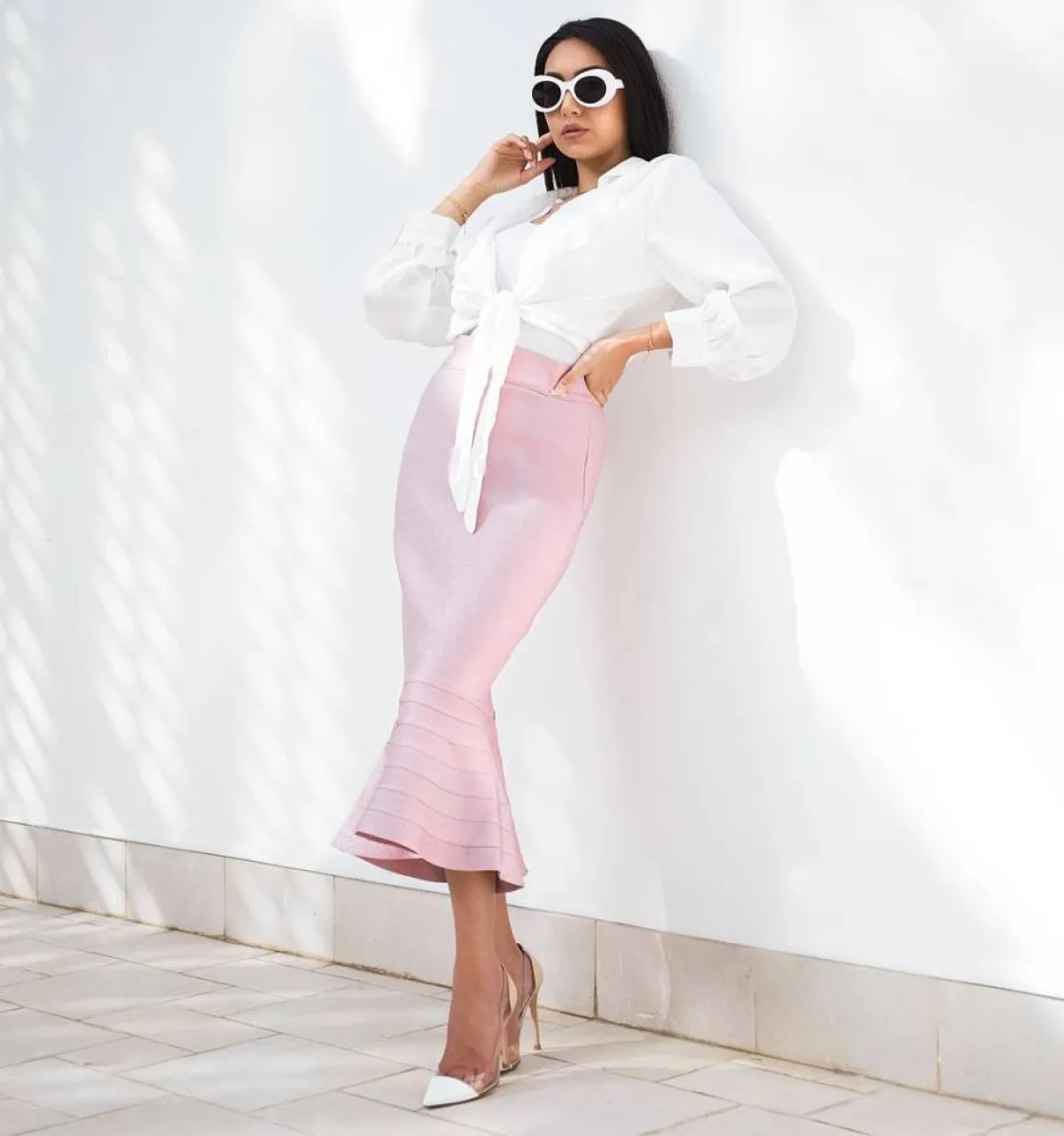 غالية المحمودي بإطلالة كلاسيكية  