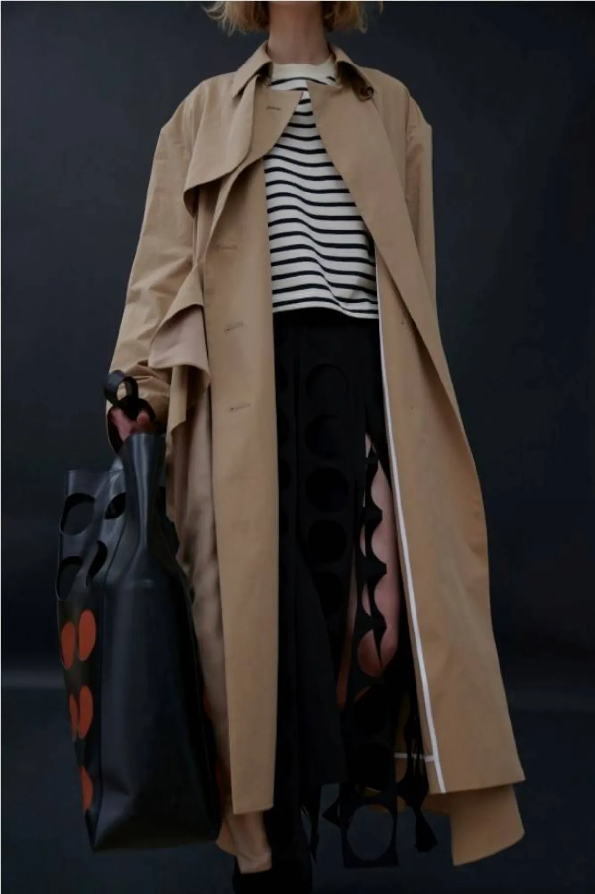 المعاطف بستايل ذكوري من أوايك  Awake