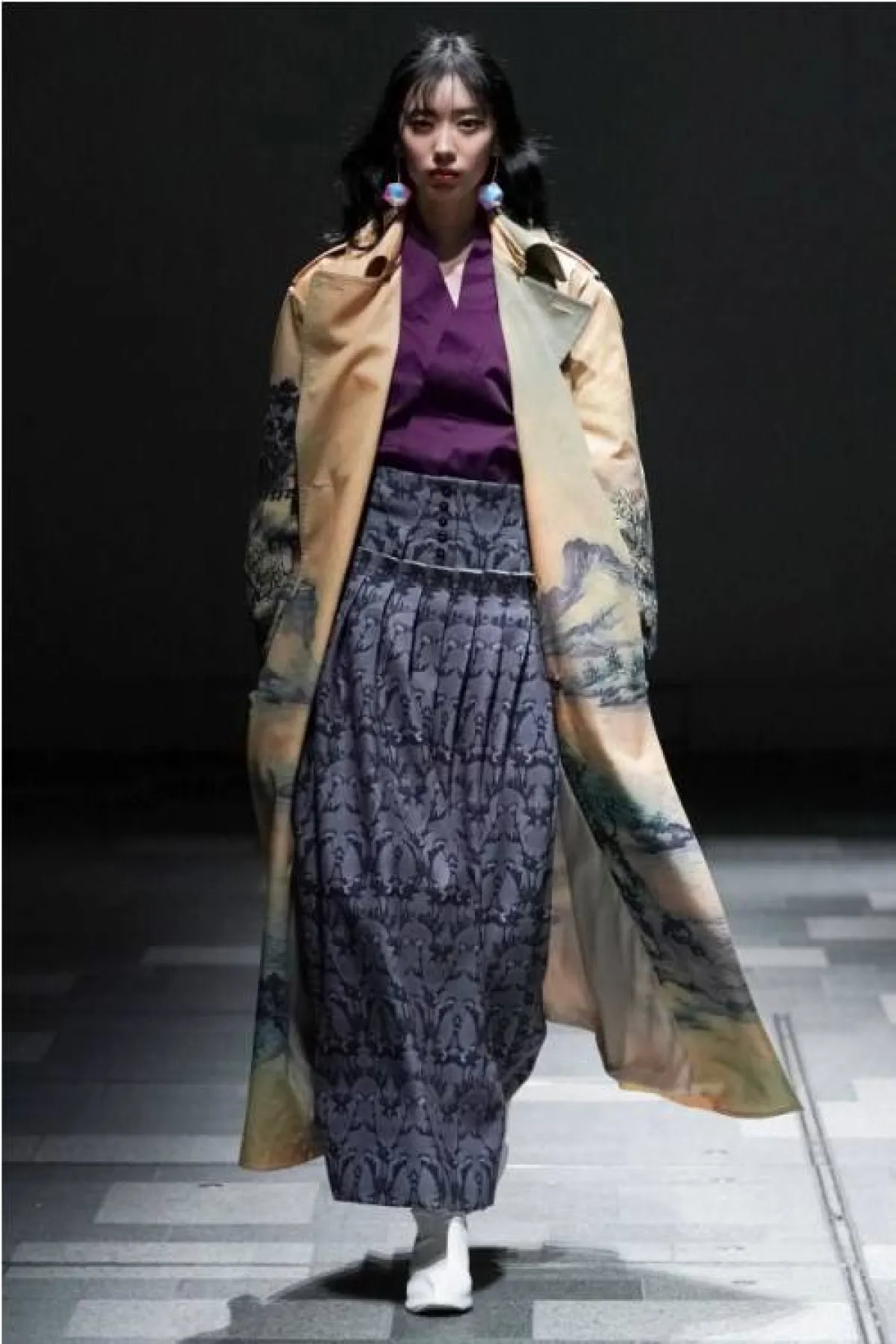 معطف بستايل ذكوري ملوّن من اتسوشي ناكاشيما  Atsushi Nakashima