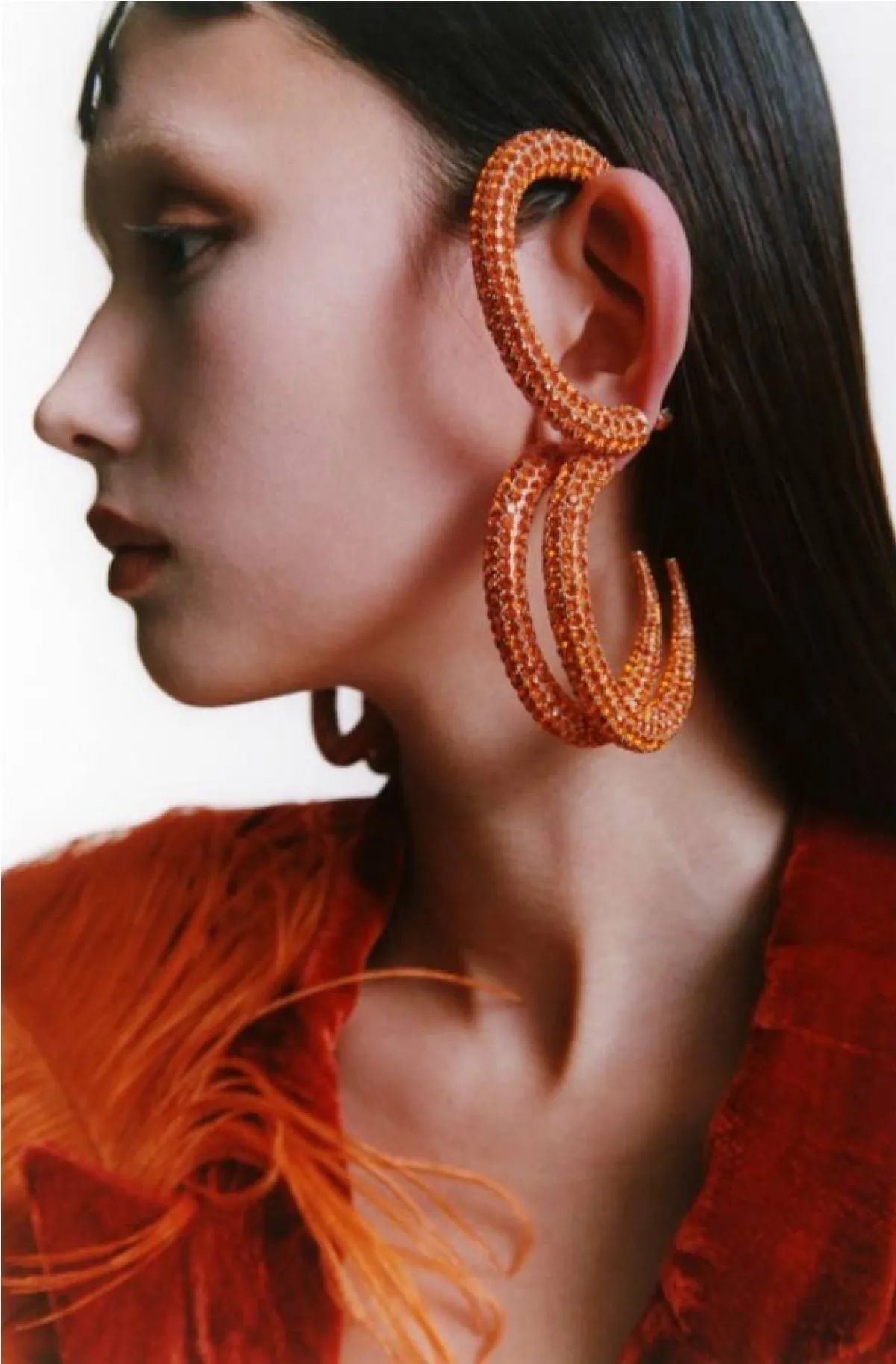 إعتمدي الأقراط الكبيرة من 16أرلينغتون   16Arlington