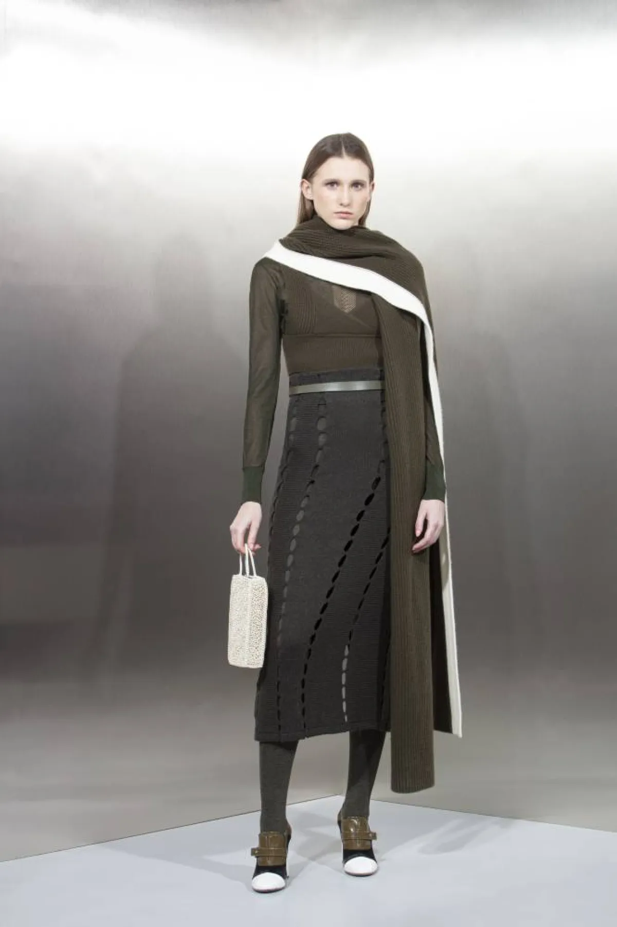 وشاح من أنتبريما Anteprima  