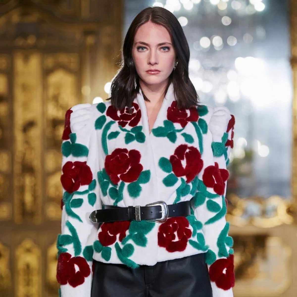 جاكيت مطبّع بالأزهار من براسكي Braschi  