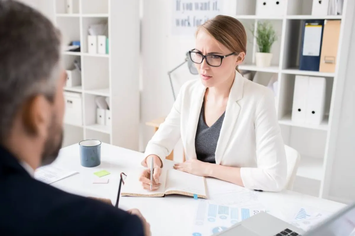 من الهامّ اعتبار التعليقات السلبيّة ملاحظات بنّاءة 