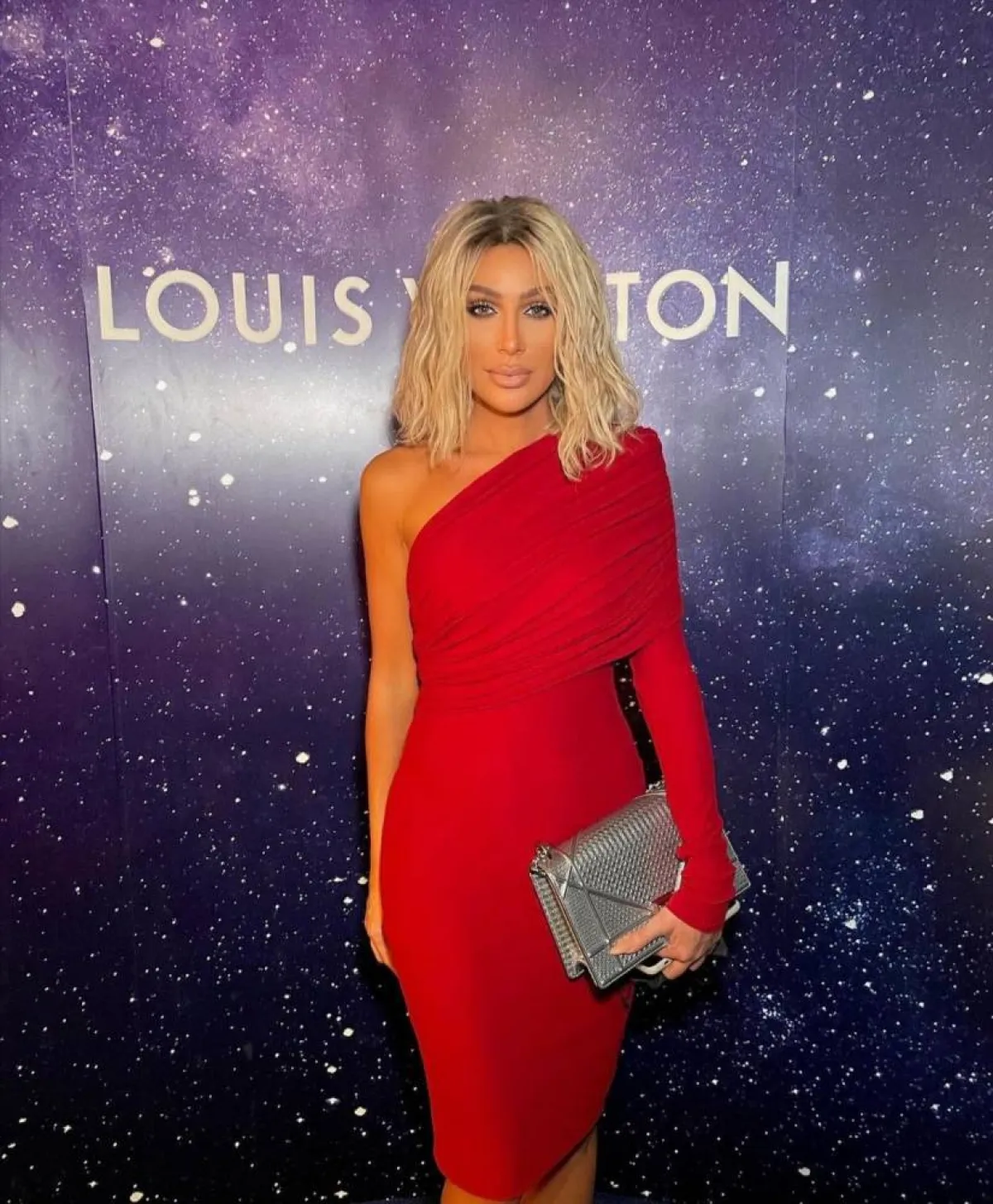 موديلات فساتين جريئة من مايا دياب