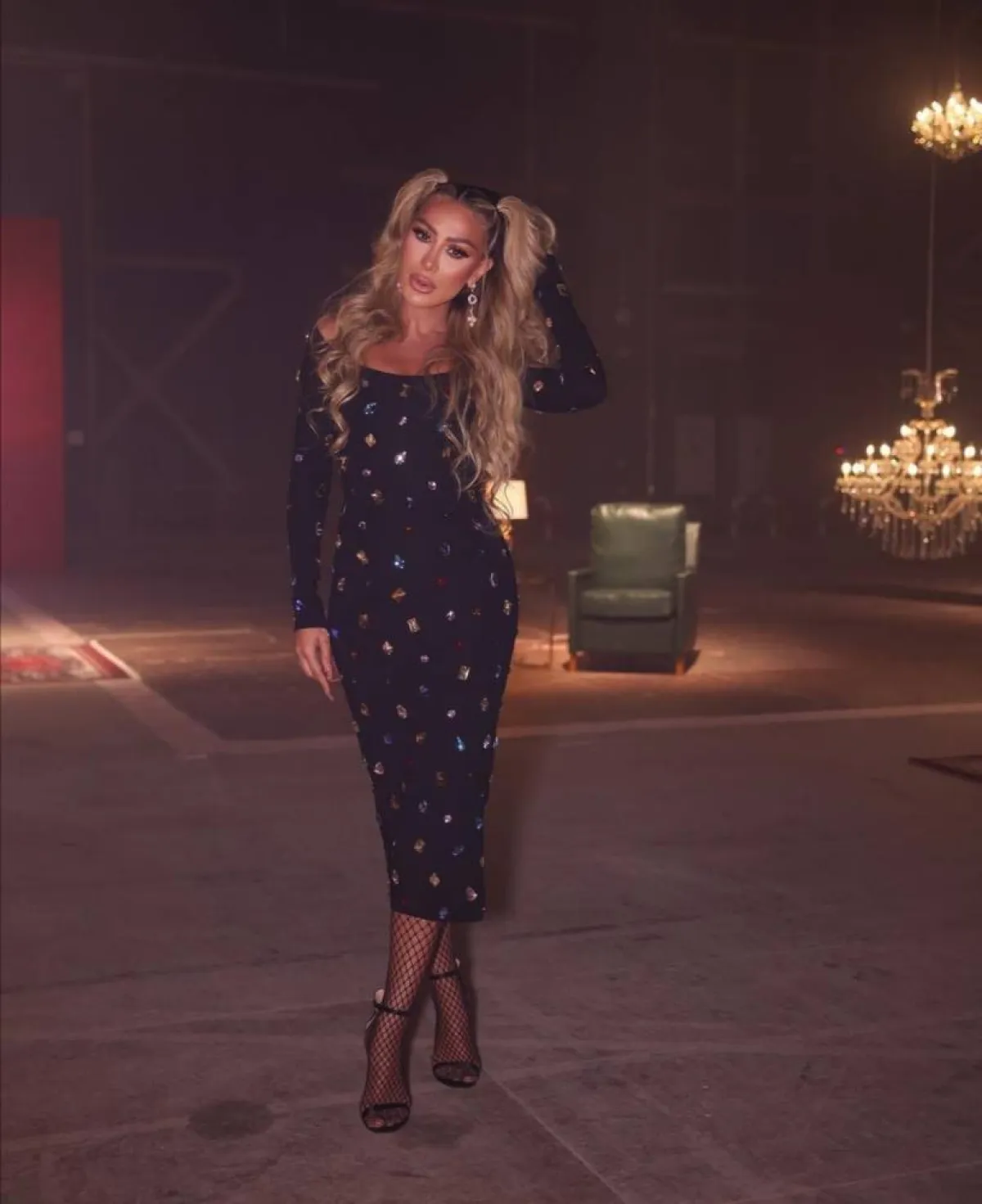 موديلات فساتين جريئة من مايا دياب