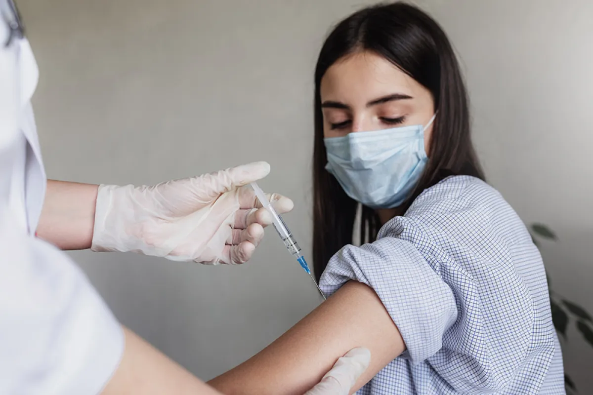 لقاح أسترازينيكا: الجرعة الثالثة تحمي من جميع متحورات كورونا