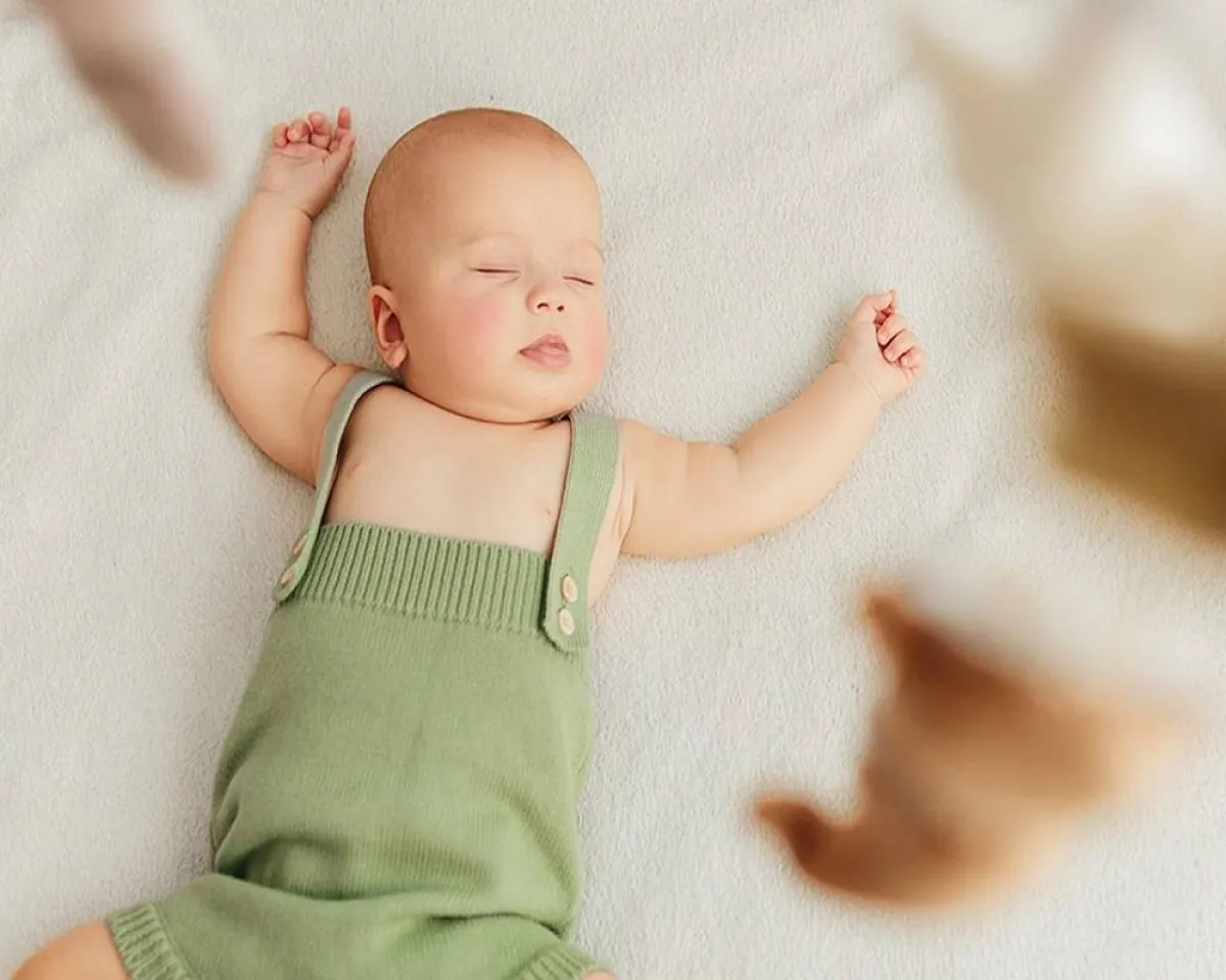 صورة لطفل صعير نائم