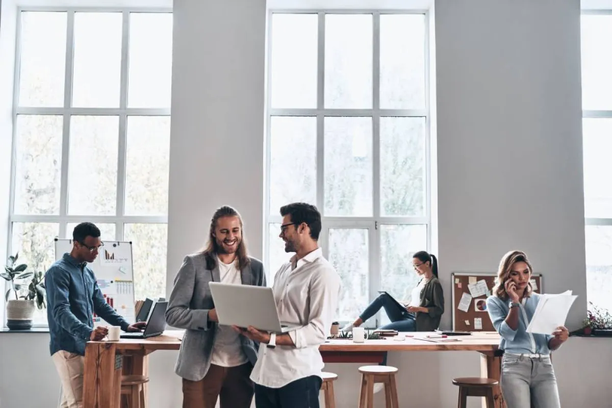 كيف يوفّر رائد الأعمال بيئة إيجابيّة في شركته؟