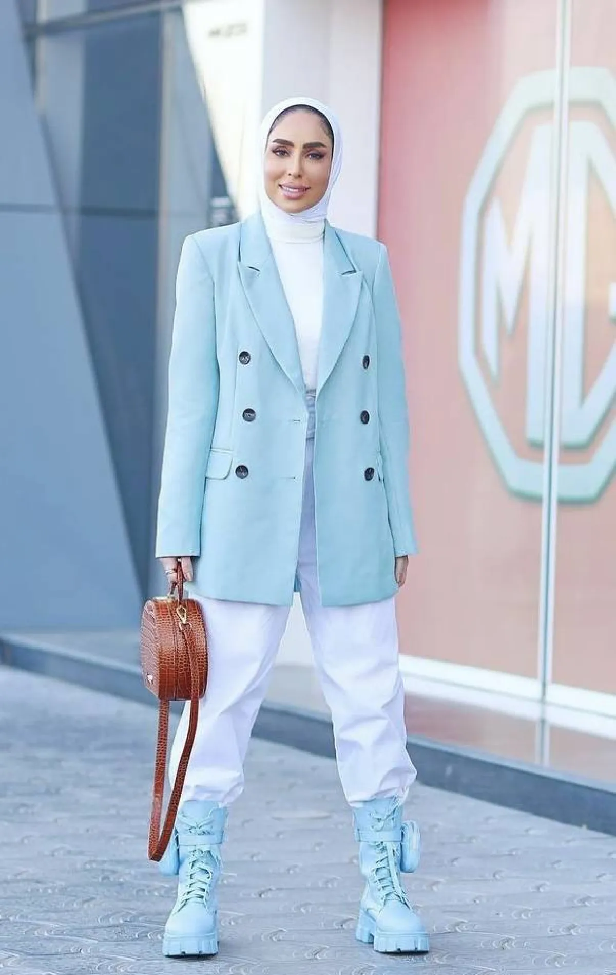 اطلالة رسمية للعمل